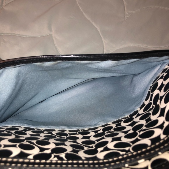 Coach bag. - Picture 6 of 11